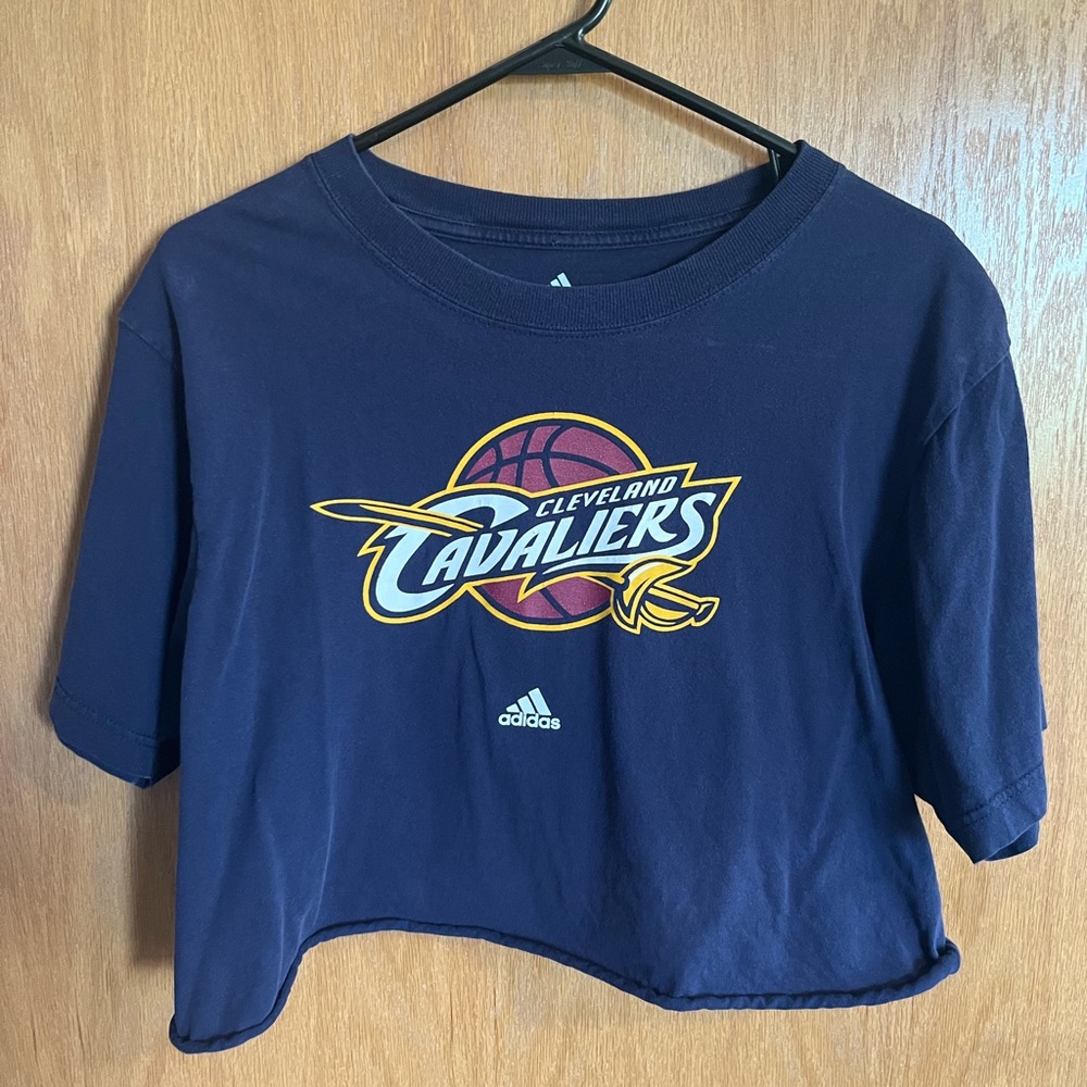 Adidas Cleveland Cavs cropped t-shirt